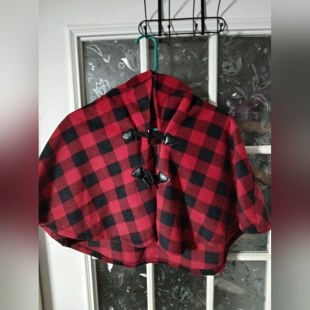 GoodLad Toddler One Size Fits All Red Black Buffalo Plaid Cape w/ Toggles Fleece
